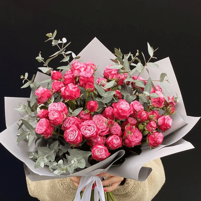 Bouquet of spray roses