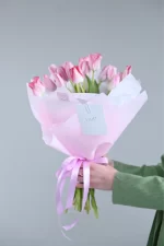 ტიტების თაიგული, ვარდისფერი