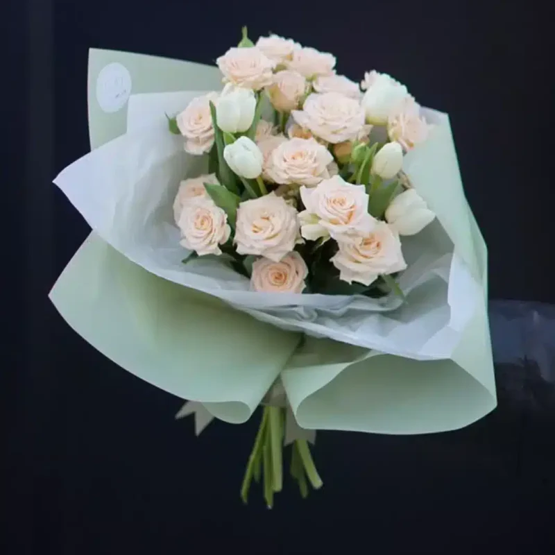 სპრეი ვარდების თაიგული