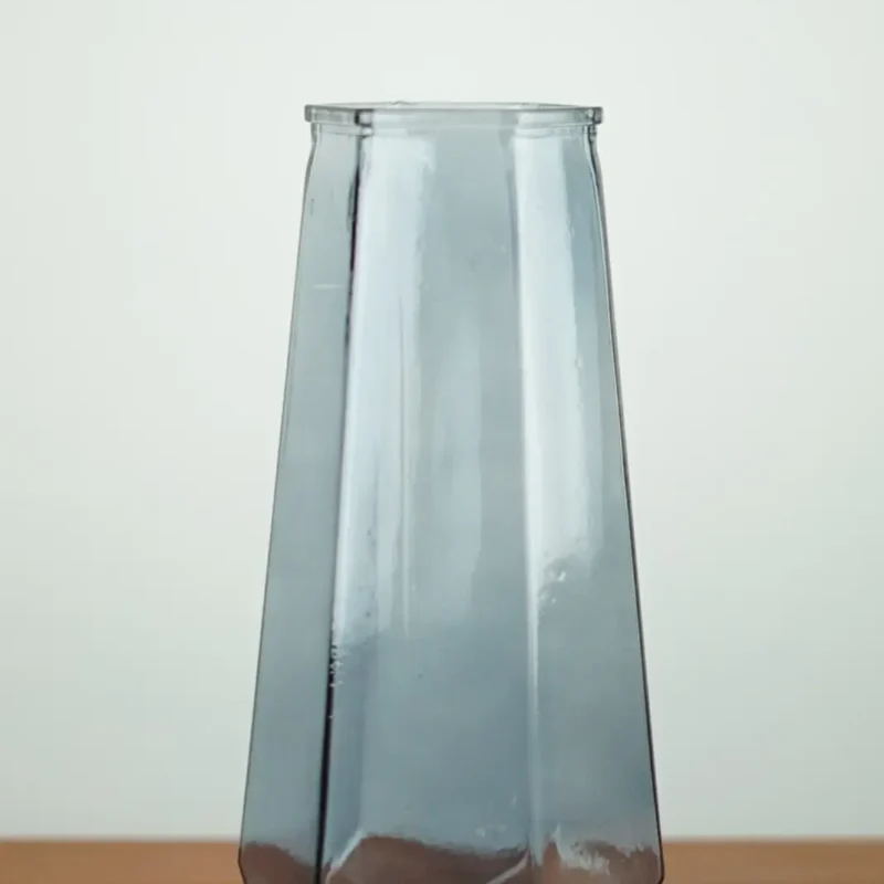 ყვავილების ლარნაკი