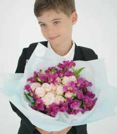 ყვავილების მაღაზია,თაიგულები,ყვავილები,საქორწილო თაიგულები,საჩუქრები