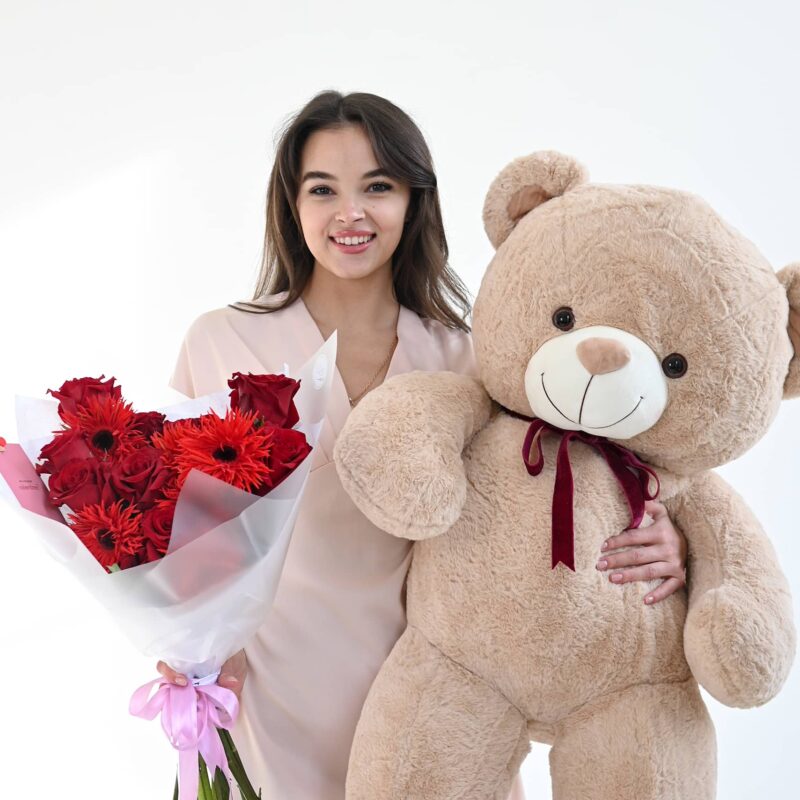 თაიგული "ვალენტინი" + დიდი დათუნია