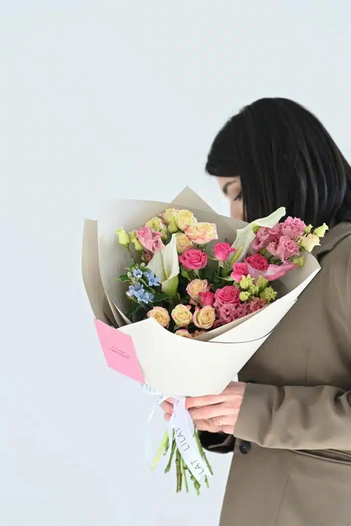 Dutch Seasonal Flowers "M"