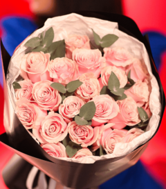 ყვავილების მაღაზია,თაიგულები,ყვავილები,საქორწილო თაიგულები,საჩუქრები