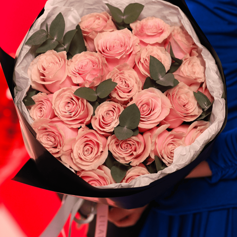 ყვავილების მაღაზია,თაიგულები,ყვავილები,საქორწილო თაიგულები,საჩუქრები