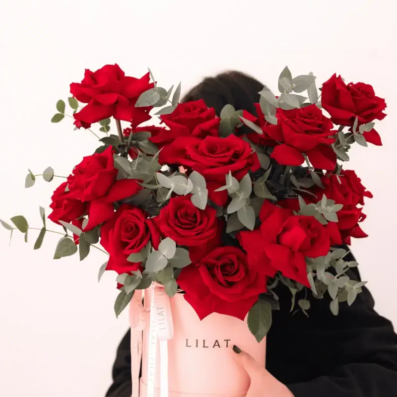 ყვავილების მაღაზია,თაიგულები,ყვავილები,საქორწილო თაიგულები,საჩუქრები