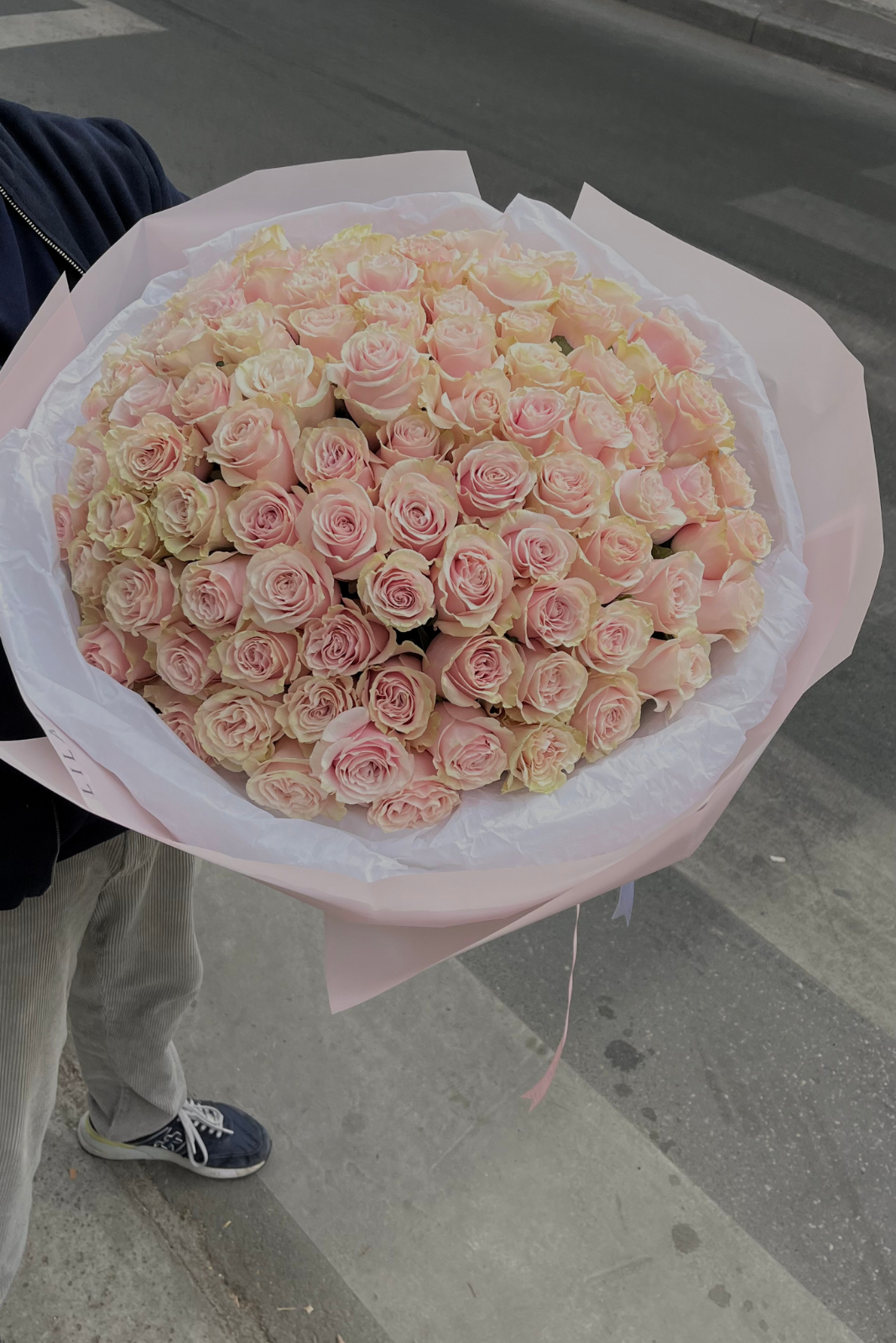 доставка цветов в тбилиси