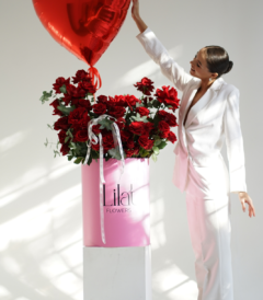 ყვავილების მაღაზია,თაიგულები,ყვავილები,საქორწილო თაიგულები,საჩუქრები