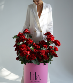 ყვავილების მაღაზია,თაიგულები,ყვავილები,საქორწილო თაიგულები,საჩუქრები