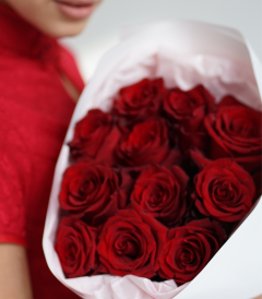 ყვავილების მაღაზია,თაიგულები,ყვავილები,საქორწილო თაიგულები,საჩუქრები