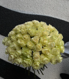 ყვავილების მაღაზია,თაიგულები,ყვავილები,საქორწილო თაიგულები,საჩუქრები