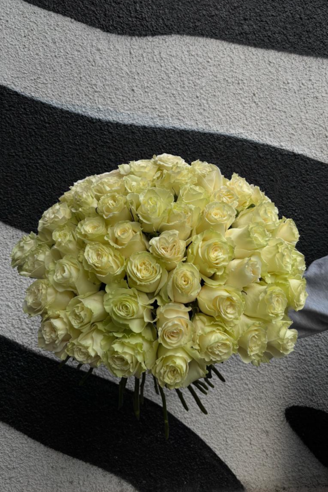 доставка цветов в тбилиси