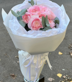 ყვავილების მაღაზია,თაიგულები,ყვავილები,საქორწილო თაიგულები,საჩუქრები