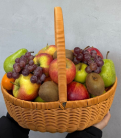 ყვავილების მაღაზია,თაიგულები,ყვავილები,საქორწილო თაიგულები,საჩუქრები